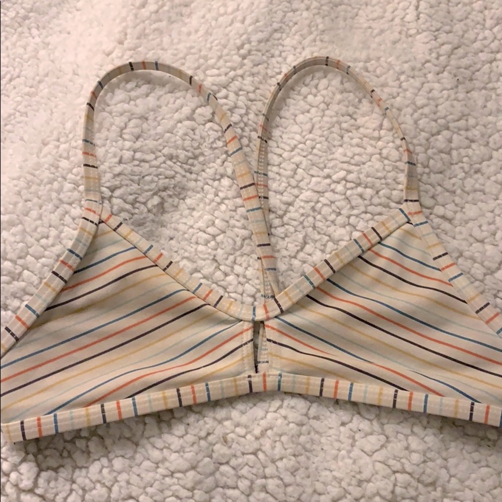 Jolyn Clothing: Bennett top